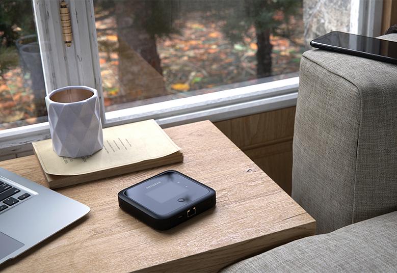 5G WiFi 6 Mobile Router (MR5200) Nighthawk M5 5G WiFi 6 Mobile Router